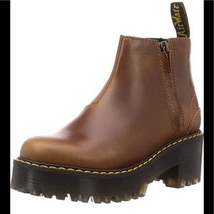 Dr. Martens women’s Chelsea boot